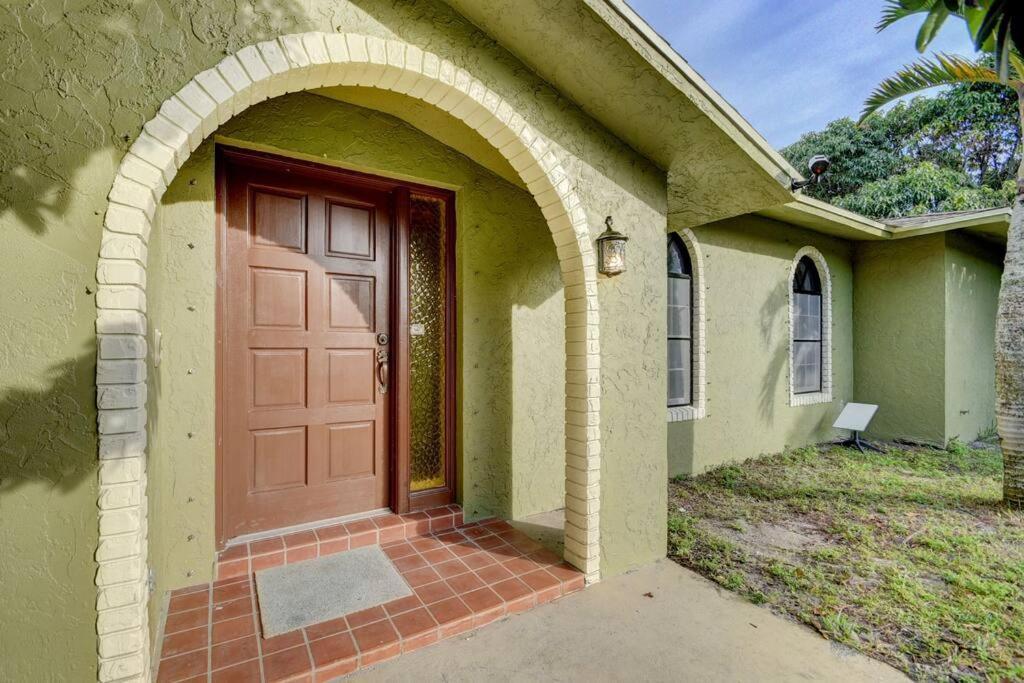 Ananda Farmhouse And Retreat. Lake Worth Beach Luaran gambar