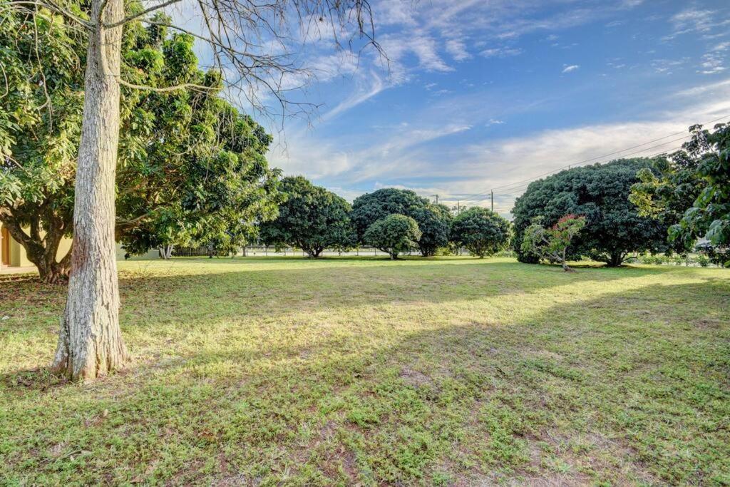 Ananda Farmhouse And Retreat. Lake Worth Beach Luaran gambar