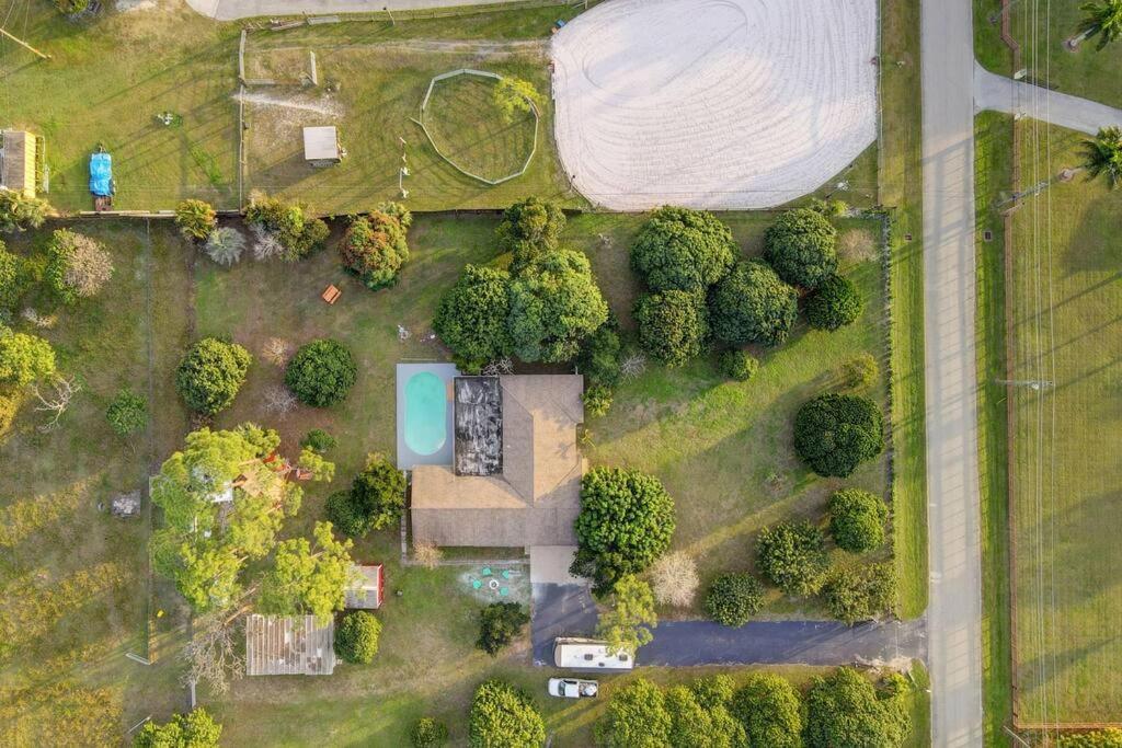 Ananda Farmhouse And Retreat. Lake Worth Beach Luaran gambar