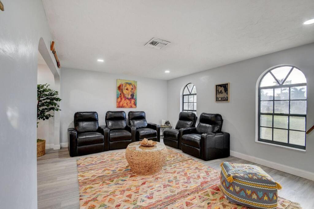 Ananda Farmhouse And Retreat. Lake Worth Beach Luaran gambar