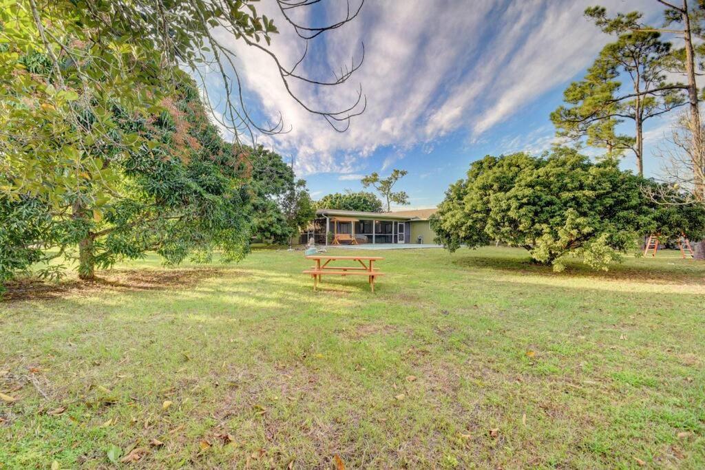 Ananda Farmhouse And Retreat. Lake Worth Beach Luaran gambar