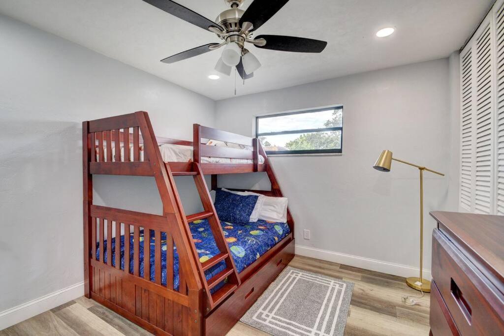 Ananda Farmhouse And Retreat. Lake Worth Beach Luaran gambar