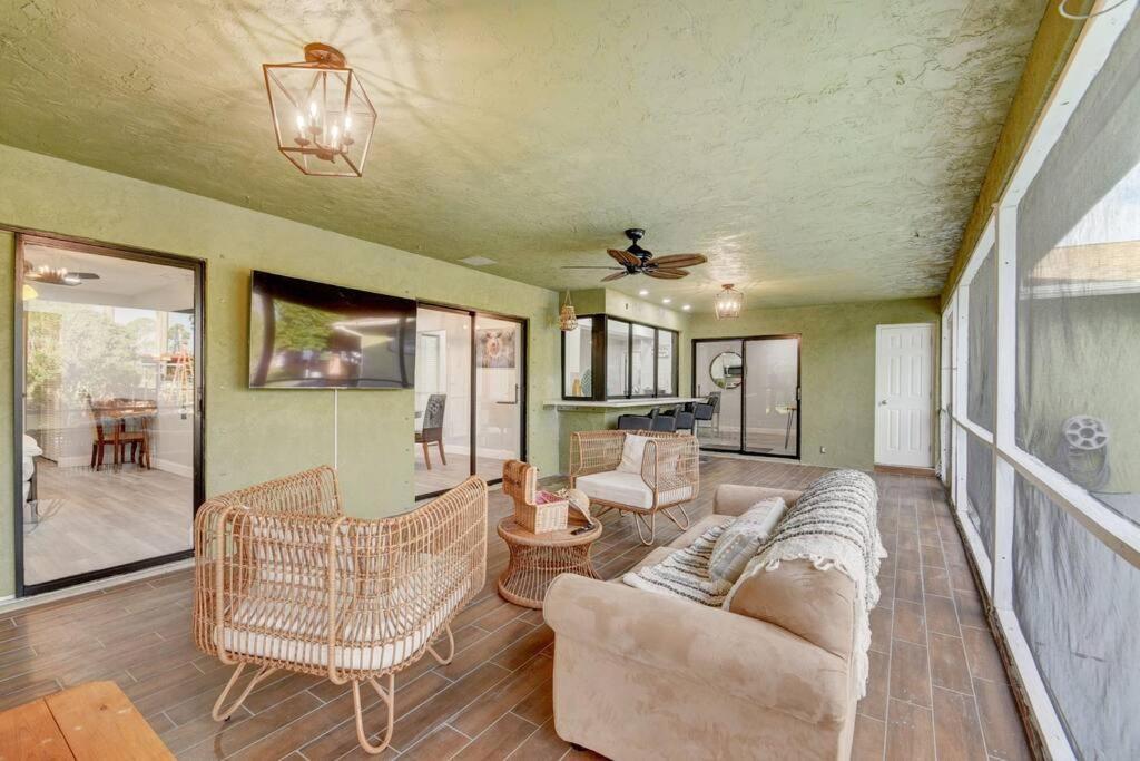 Ananda Farmhouse And Retreat. Lake Worth Beach Luaran gambar