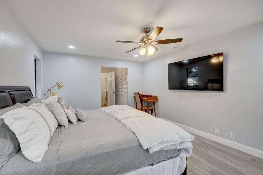 Ananda Farmhouse And Retreat. Lake Worth Beach Luaran gambar