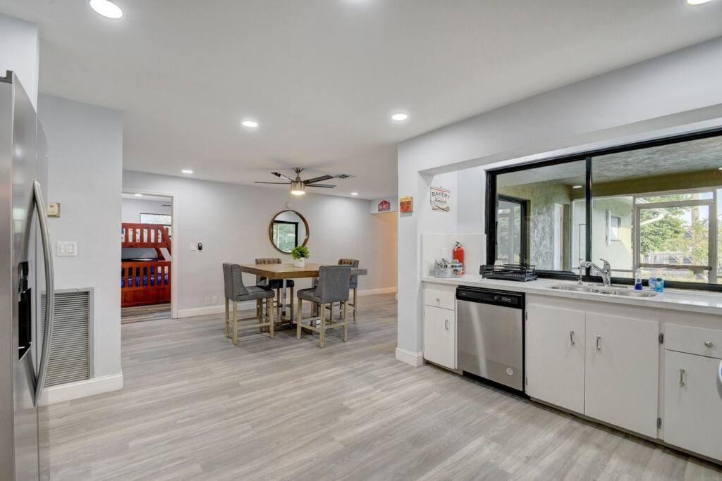 Ananda Farmhouse And Retreat. Lake Worth Beach Luaran gambar