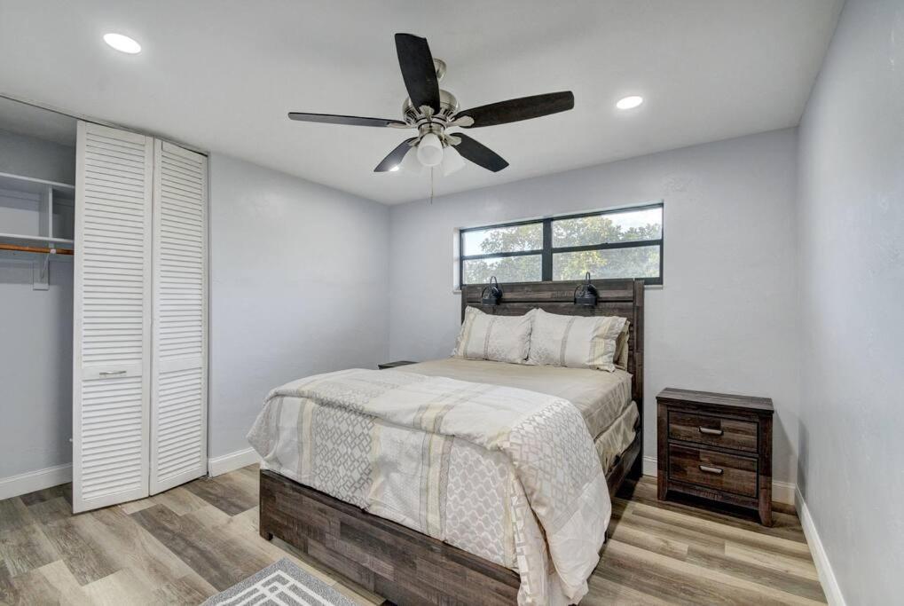 Ananda Farmhouse And Retreat. Lake Worth Beach Luaran gambar