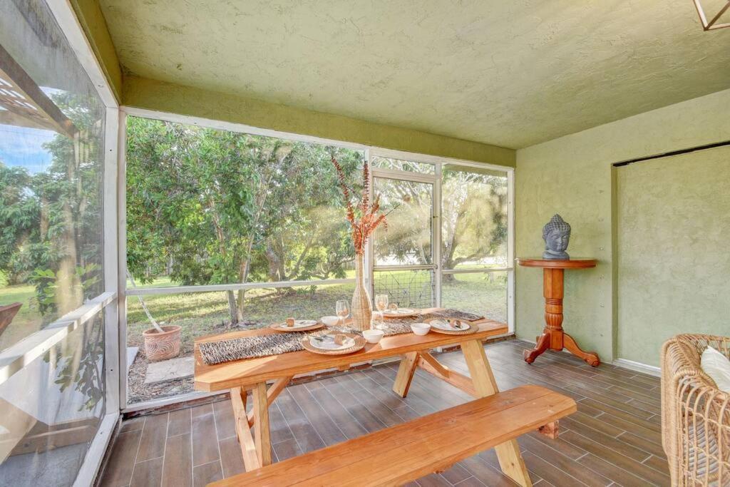 Ananda Farmhouse And Retreat. Lake Worth Beach Luaran gambar